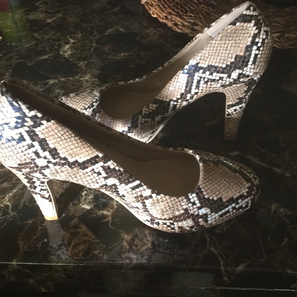 Snake look shoes